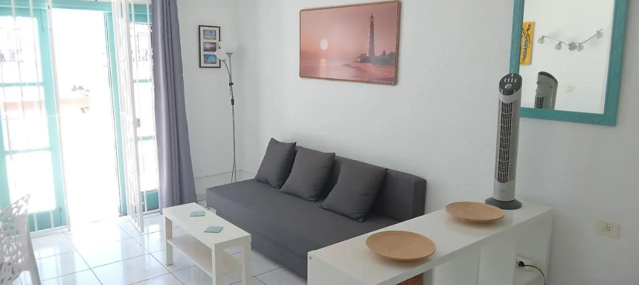 Charming Suite Ocean View Heated Pool Лос Кристианос