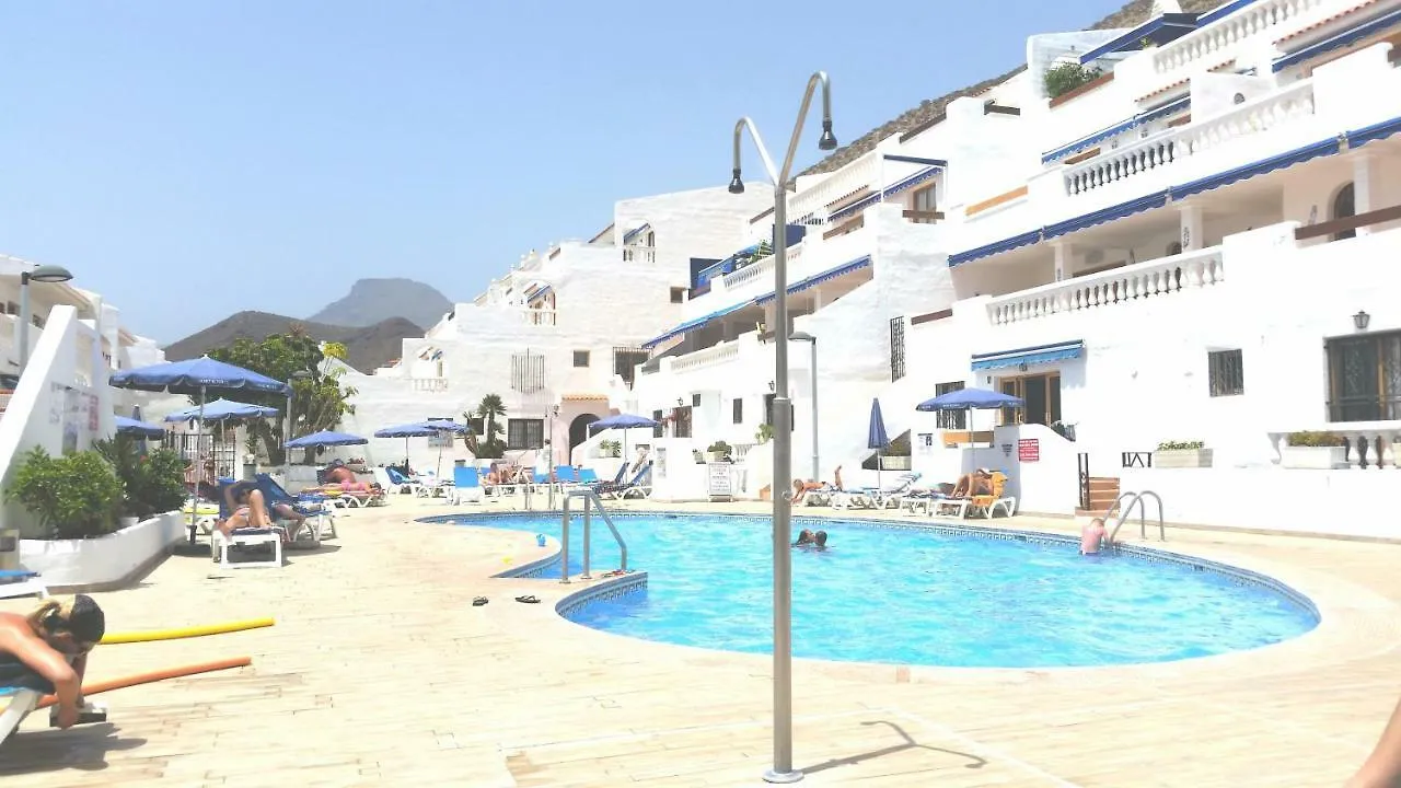 Charming Suite Los Cristianos Hill Heated Pool Лос Кристианос